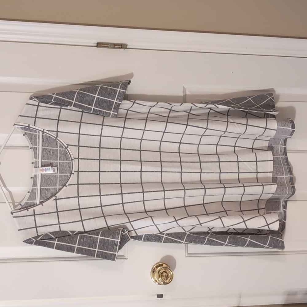 Lularoe Perfect T size Large